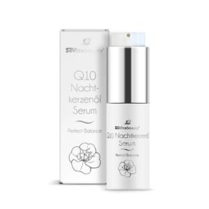 Flasche und Verpackung von Q10 Nachtkerzenöl Serum vor weißem Hintergrund.