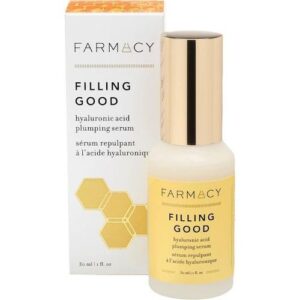 Flasche und Box des Farmacy Filling Good Hyaluronsäureserums.