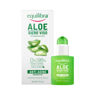 Grünes Aloe-Gesichtsserum neben weißer Verpackung mit Anti-Aging-Informationen.