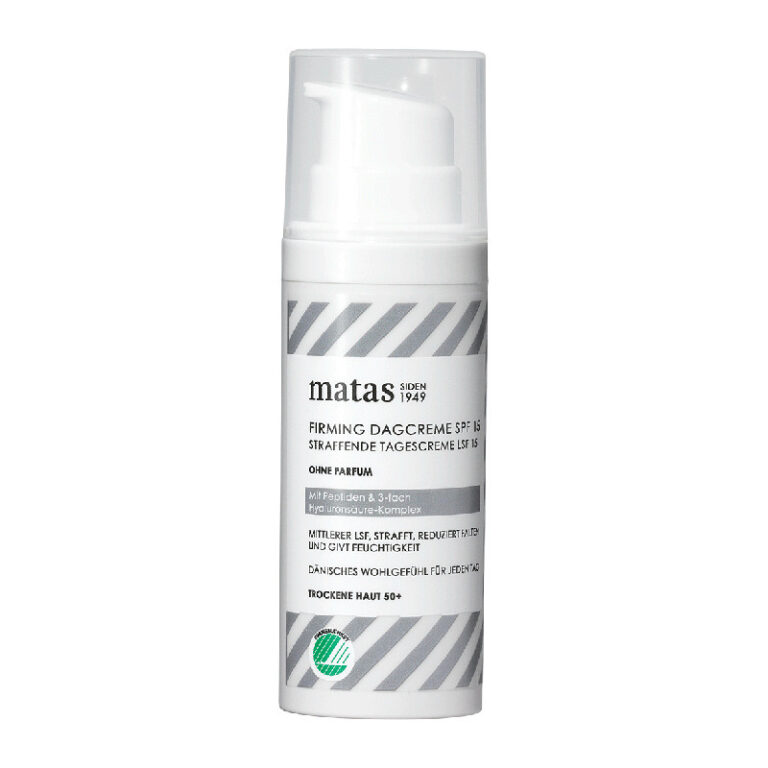 Weiße Flasche von Matas Firming Tagescreme mit LSF 15 auf weißem Hintergrund. Weiße Flasche von Matas Firming Tagescreme mit LSF 15 auf weißem Hintergrund.