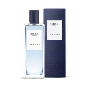Blaue Parfümflasche und Verpackung von Verset Together auf weißem Hintergrund.