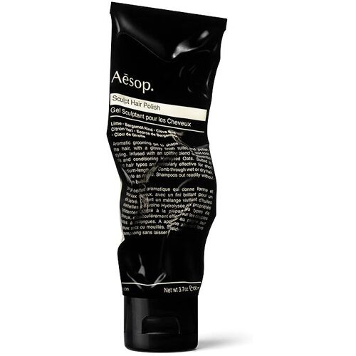 Schwarze Tube mit Haarpflege-Gel von Aesop, weiße Beschriftung auf Vorderseite.