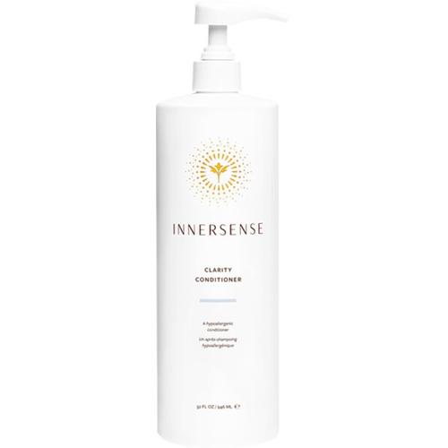 Weiße Flasche Innersense Clarity Conditioner mit Pumpspender