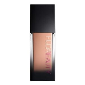 Make-up Foundation Flasche mit schwarzem Deckel und transparentem Behälter.