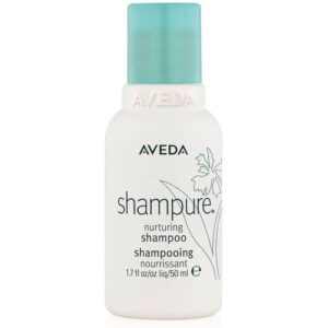 Weiße Shampoo-Flasche mit blauem Deckel und Aveda-Logo.