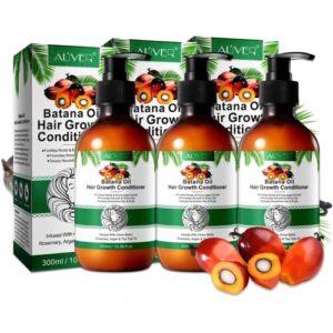 Drei Flaschen Batana Oil Conditioner mit Verpackung und Palmfrüchten.