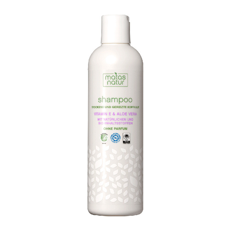 Flasche mit Matas Natur Shampoo und Bio-Zertifikaten.